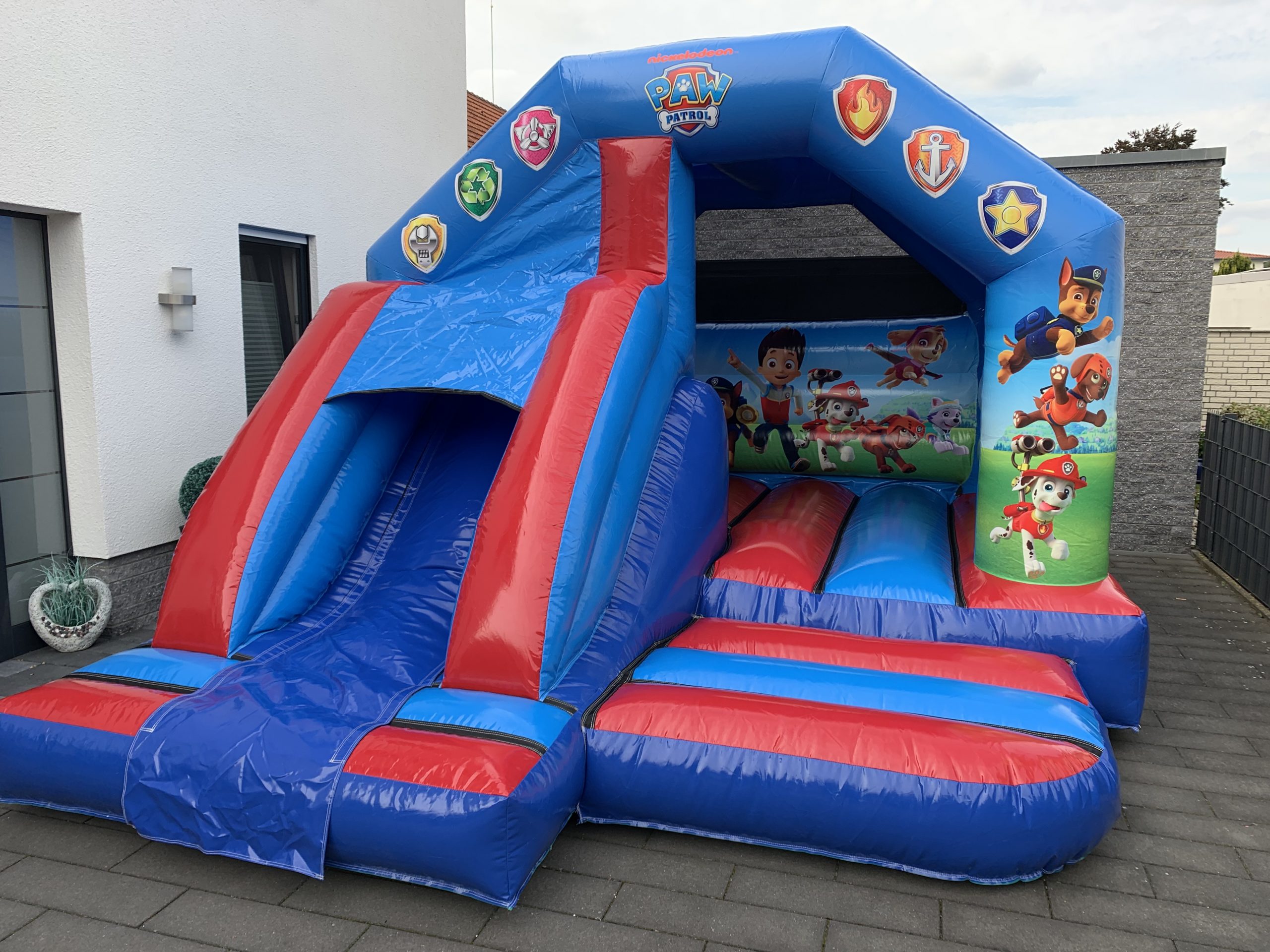 Hüpfburg Paw Patrol mieten – beliebtes Motto für Kindergeburtstage im Kreis Gütersloh