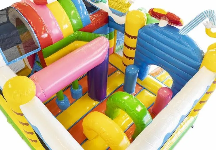 Hüpfburg Sommerfest mieten Versmold – Platzgefühl – Sommerfest im Garten