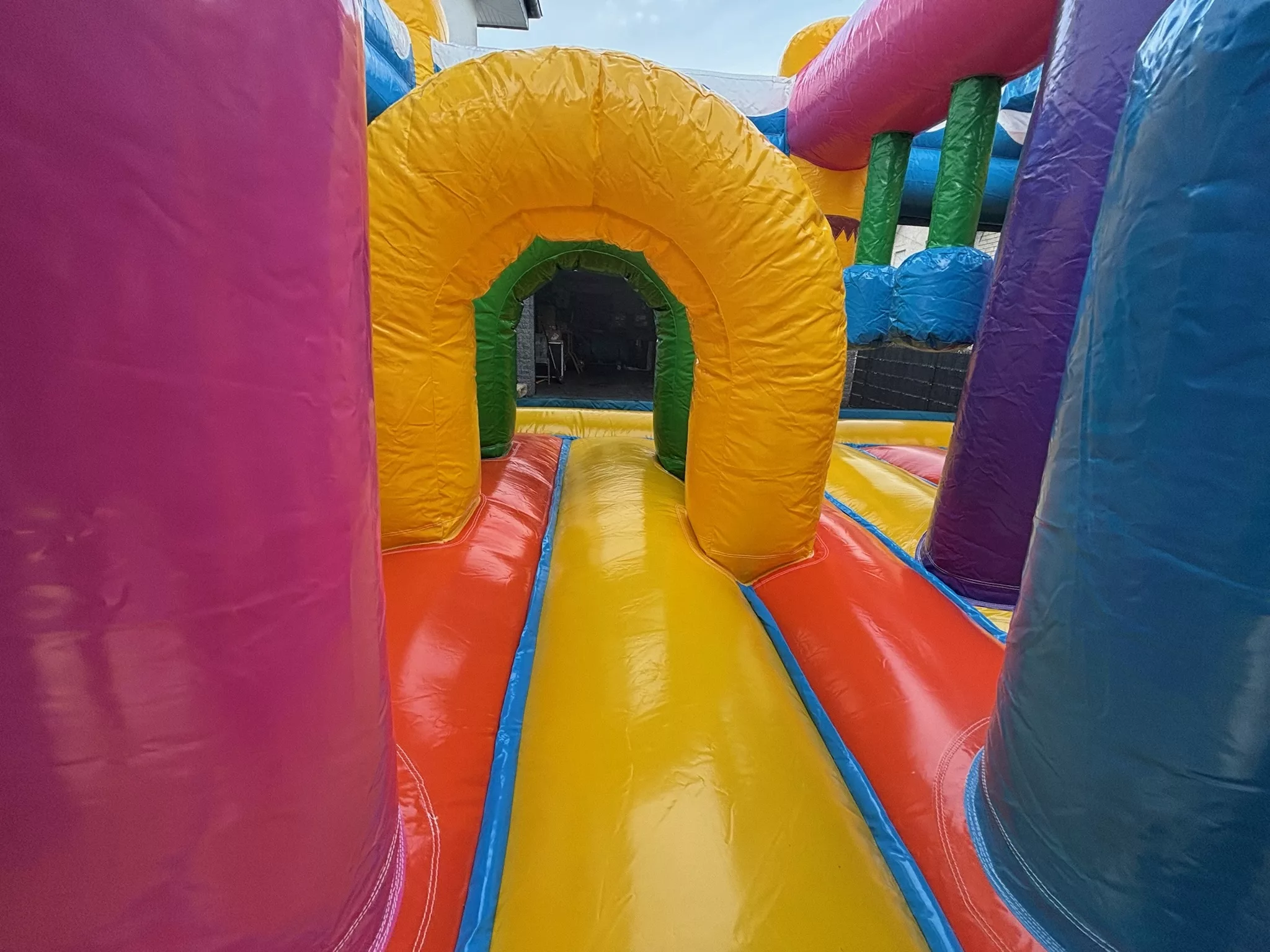 Hüpfburg Sommerfest - Bild 8 - Schneider Funworld