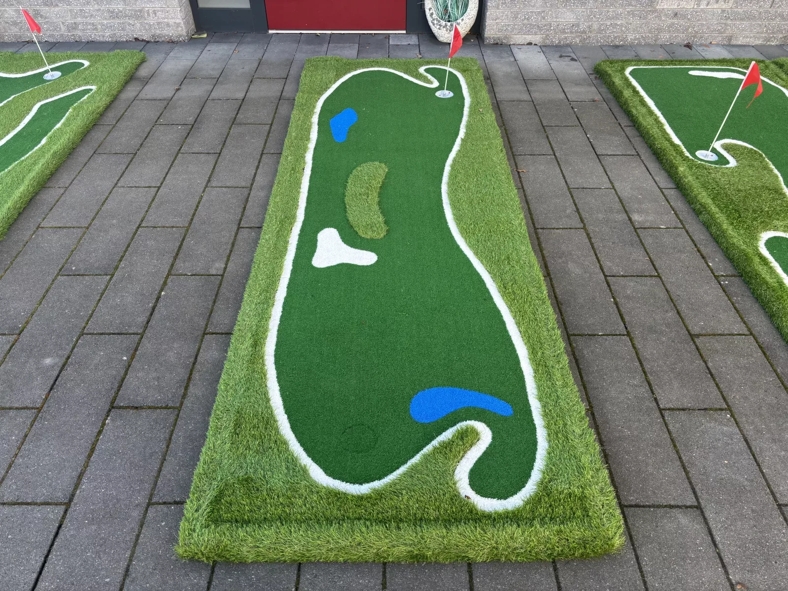 Mobiles Minigolf mieten 9 Mobiles Minigolf Bahn 7 mieten - Schneider Funworld