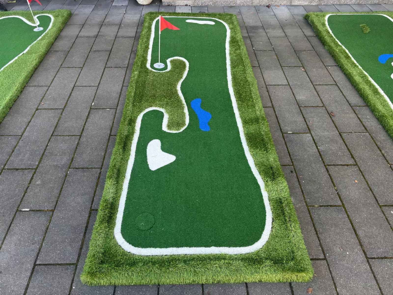 Mobiles Minigolf mieten 10 Mobiles Minigolf Bahn 8 mieten - Schneider Funworld